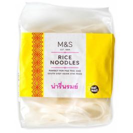 Marks & Spencer Thajské rýžové nudle širší